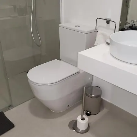 High End Large Ground Floor With Luxury Private Pool And Sea Views מאלגה