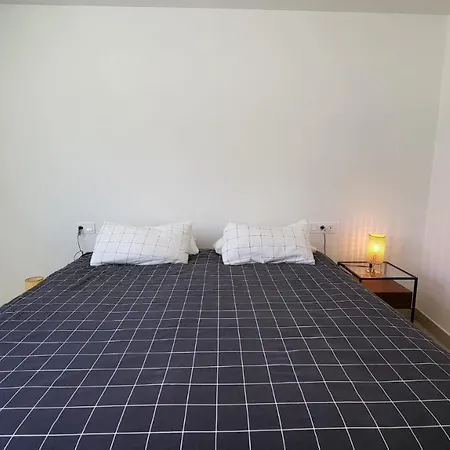 דירה High End Large Ground Floor With Luxury Private Pool And Sea Views מאלגה