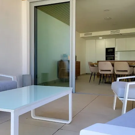 Apartmán High End Large Ground Floor With Luxury Private Pool And Sea Views