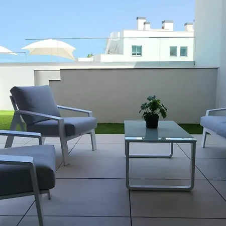 High End Large Ground Floor With Luxury Private Pool And Sea Views Lejlighed