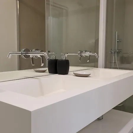 High End Large Ground Floor With Luxury Private Pool And Sea Views Apartmán Màlaga