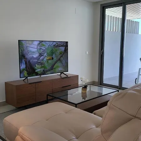 High End Large Ground Floor With Luxury Private Pool And Sea Views * Màlaga