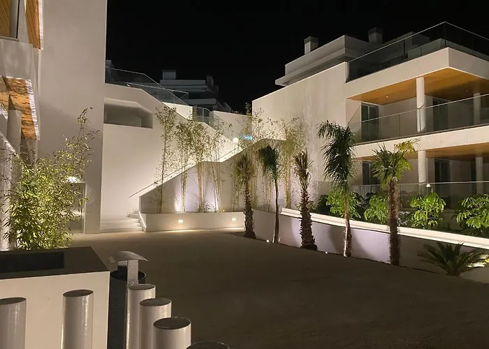 High End Large Ground Floor With Luxury Private Pool And Sea Views * Málaga