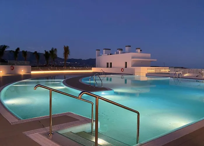 High End Large Ground Floor With Luxury Private Pool And Sea Views Lejlighed *