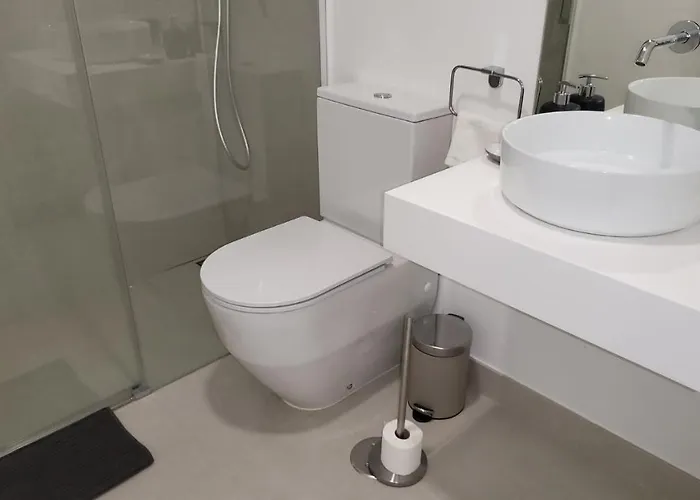 High End Large Ground Floor With Luxury Private Pool And Sea Views Málaga