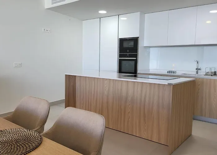 High End Large Ground Floor With Luxury Private Pool And Sea Views * Málaga