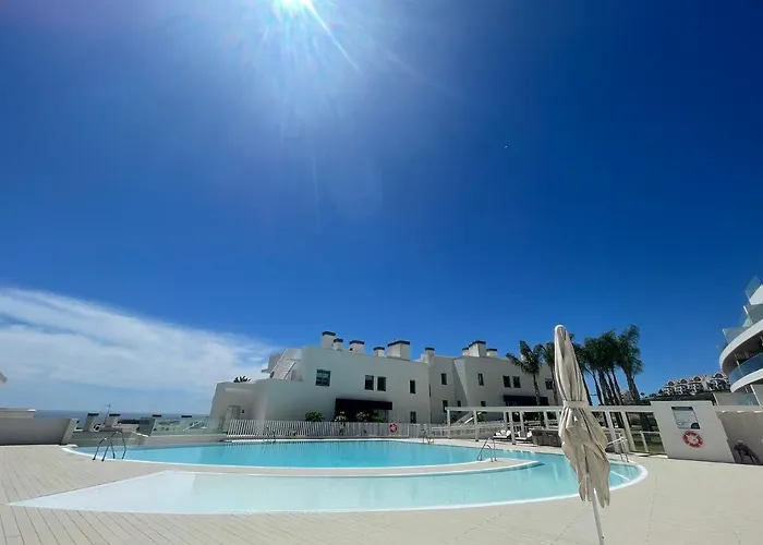 High End Large Ground Floor With Luxury Private Pool And Sea Views Lejlighed Málaga